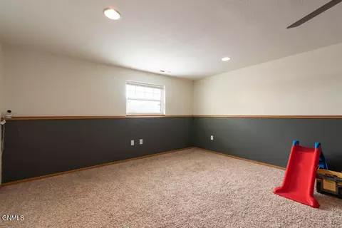 115 Clarke Rd, Lincoln, ND 58504 photo 18