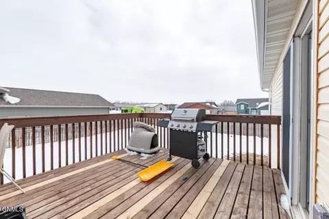 115 Clarke Rd, Lincoln, ND 58504 photo 24