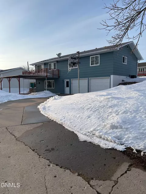 1719 Harmon Ave, Bismarck, ND 58501 photo 15