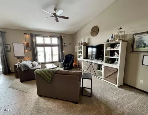 1743 Calgary Loop, Bismarck, ND 58503 photo 3