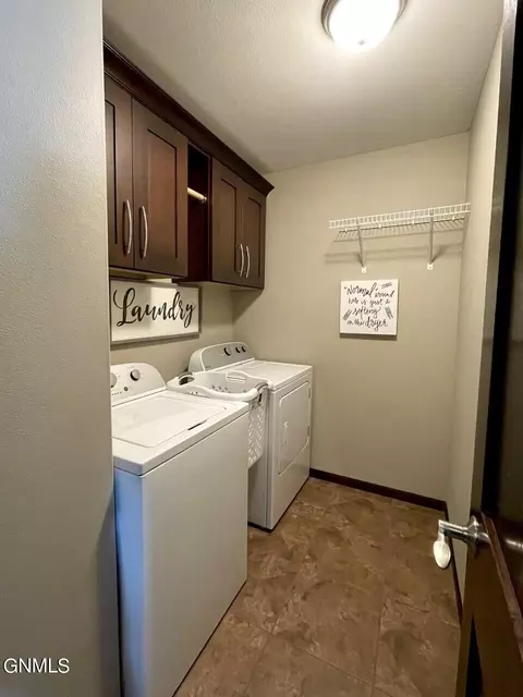1743 Calgary Loop, Bismarck, ND 58503 photo 13