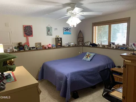 1651 Billings Dr, Bismarck, ND 58504 photo 19