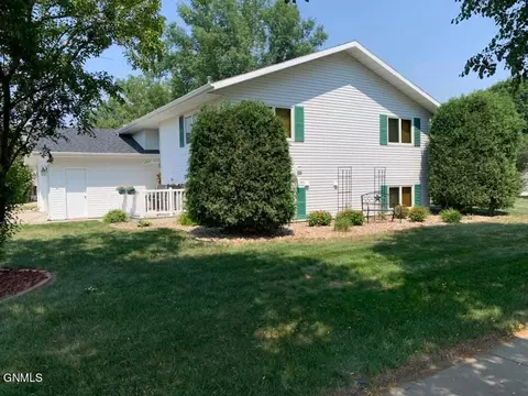 1651 Billings Dr, Bismarck, ND 58504 photo 22