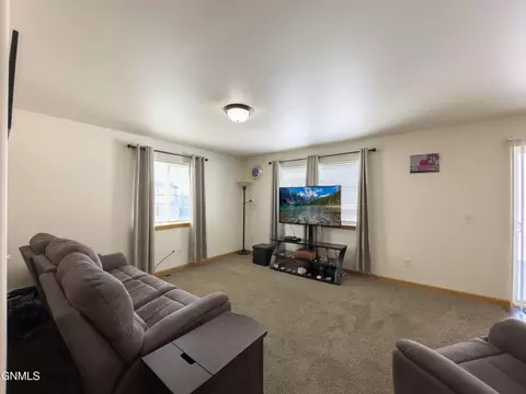 355 Adeline Dr, Stanley, ND 58784 photo 8