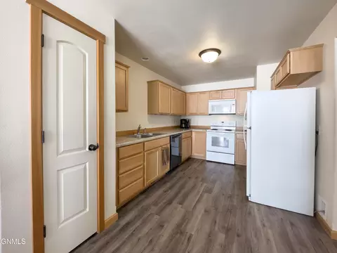 355 Adeline Dr, Stanley, ND 58784 photo 14