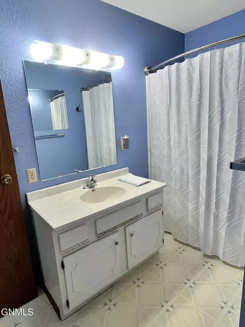 821 University Ave, Williston, ND 58801 photo 13