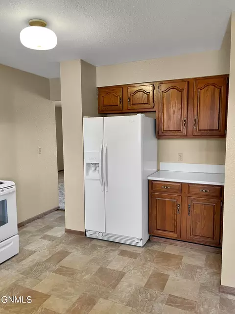 821 University Ave, Williston, ND 58801 photo 10