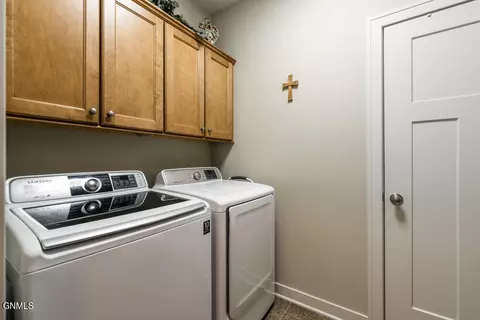 809 14th St SE, Mandan, ND 58554 photo 16