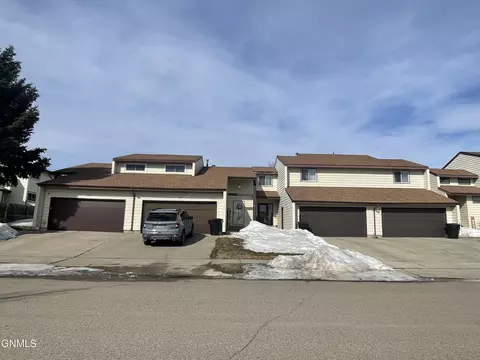 1111 7th Ave E, Williston, ND 58801 photo 2