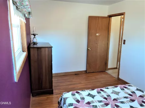 707 Custer Dr, Mandan, ND 58554 photo 11