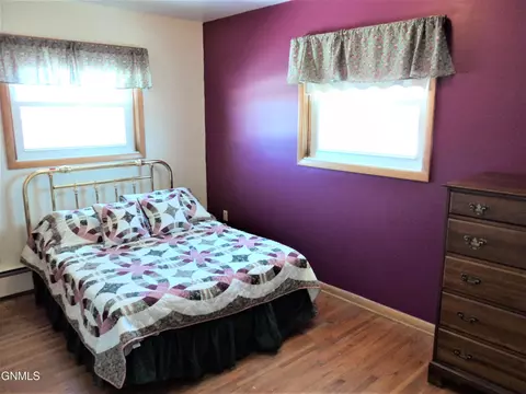 707 Custer Dr, Mandan, ND 58554 photo 10