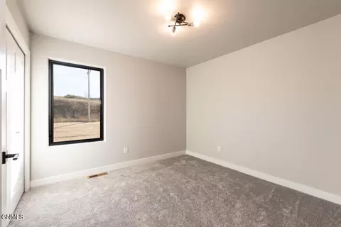 303 Cobblestone Loop SW, Mandan, ND 58554 photo 34
