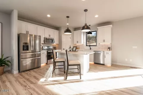 303 Cobblestone Loop SW, Mandan, ND 58554 photo 17