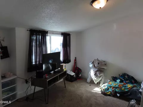 105 9th Ave NW, Mandan, ND 58554 photo 16