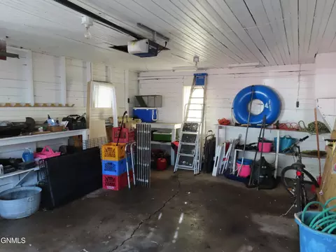 105 9th Ave NW, Mandan, ND 58554 photo 49