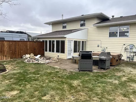 720 11th St W, Williston, ND 58801 photo 35