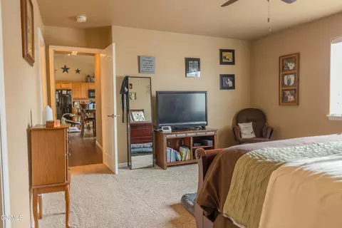 1906 Timbers St W, Williston, ND 58801 photo 40