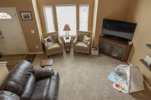 1906 Timbers St W, Williston, ND 58801 photo 34