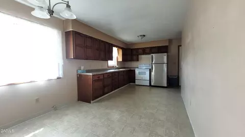 310 5th Ave NE, Lamoure, ND 58458 photo 13