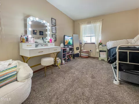 2205 13th Ave E, Williston, ND 58801 photo 18