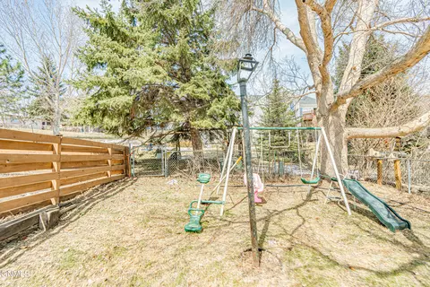 627 Craig Dr NW, Mandan, ND 58554 photo 38