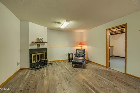627 Craig Dr NW, Mandan, ND 58554 photo 29