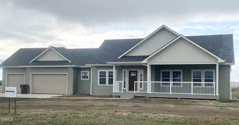 5465 Fresh Water Ln, Williston, ND 58801