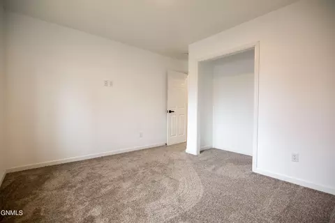 920 N 15th St, Bismarck, ND 58501 photo 8