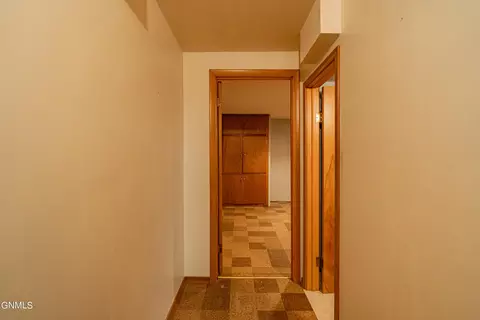 1309 Apache St, Bismarck, ND 58501 photo 24