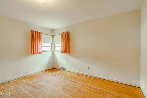 1309 Apache St, Bismarck, ND 58501 photo 20