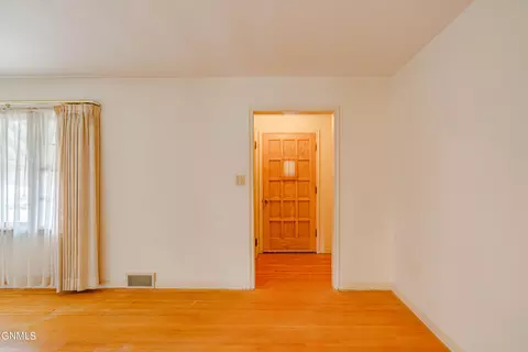 1309 Apache St, Bismarck, ND 58501 photo 11