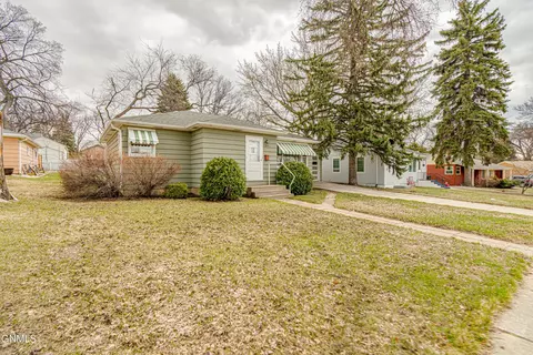1309 Apache St, Bismarck, ND 58501 photo 46