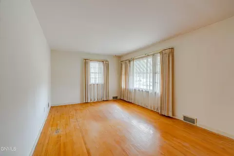 1309 Apache St, Bismarck, ND 58501 photo 10