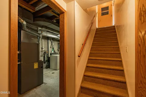 1309 Apache St, Bismarck, ND 58501 photo 25