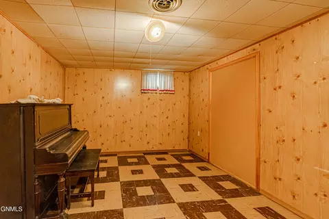 1309 Apache St, Bismarck, ND 58501 photo 27
