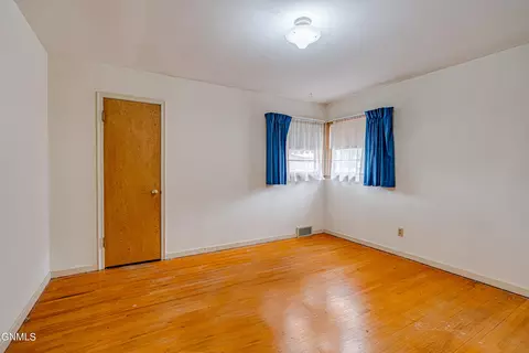 1309 Apache St, Bismarck, ND 58501 photo 18