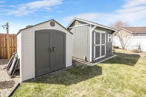2331 17th Cir W, Williston, ND 58801 photo 42