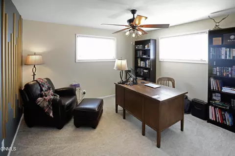 2331 17th Cir W, Williston, ND 58801 photo 16