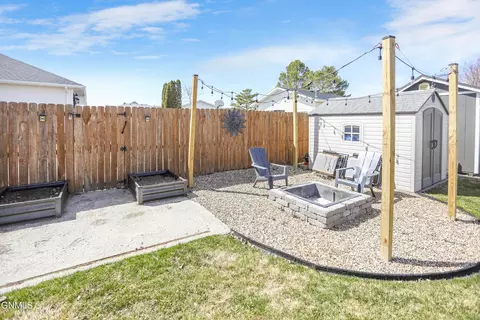 2331 17th Cir W, Williston, ND 58801 photo 40