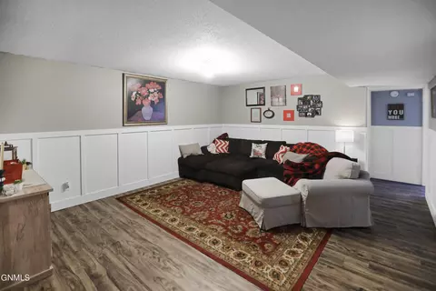 2331 17th Cir W, Williston, ND 58801 photo 24
