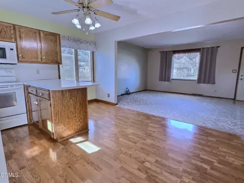 603 15th St S, Bismarck, ND 58504 photo 11