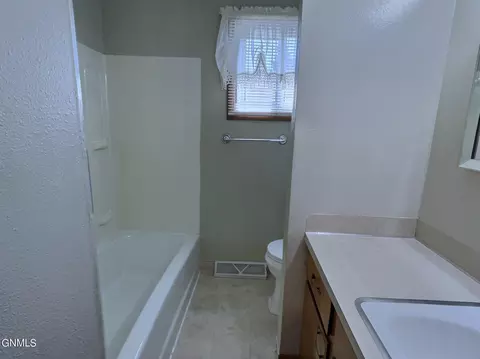603 15th St S, Bismarck, ND 58504 photo 16