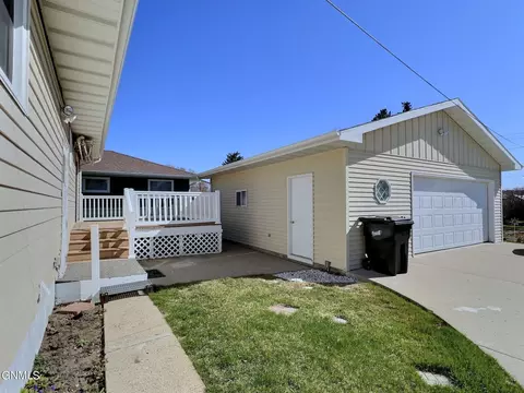 603 15th St S, Bismarck, ND 58504 photo 22