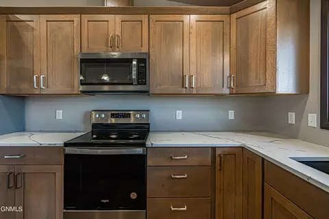 4824 E Calgary Ave, Bismarck, ND 58503 photo 17