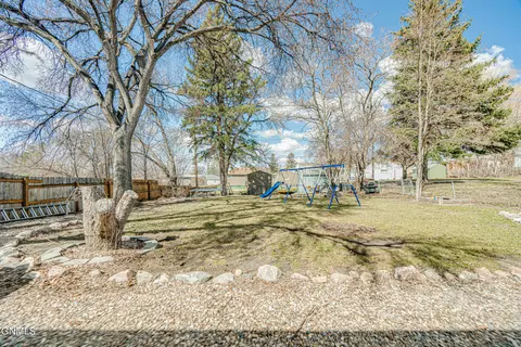 2420 Avenue C E, Bismarck, ND 58501 photo 48
