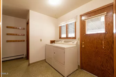 604 Capital Ave, Bismarck, ND 58501 photo 13