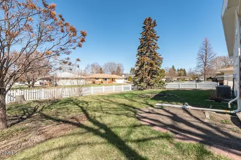 604 Capital Ave, Bismarck, ND 58501 photo 47