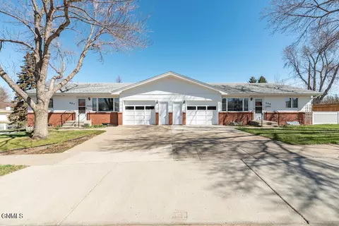 604 Capital Ave, Bismarck, ND 58501 photo 1