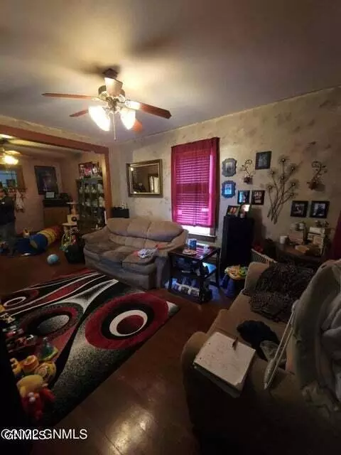 304 3rd St, Reeder, ND 58649 photo 3