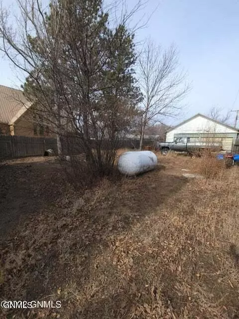 304 3rd St, Reeder, ND 58649 photo 16